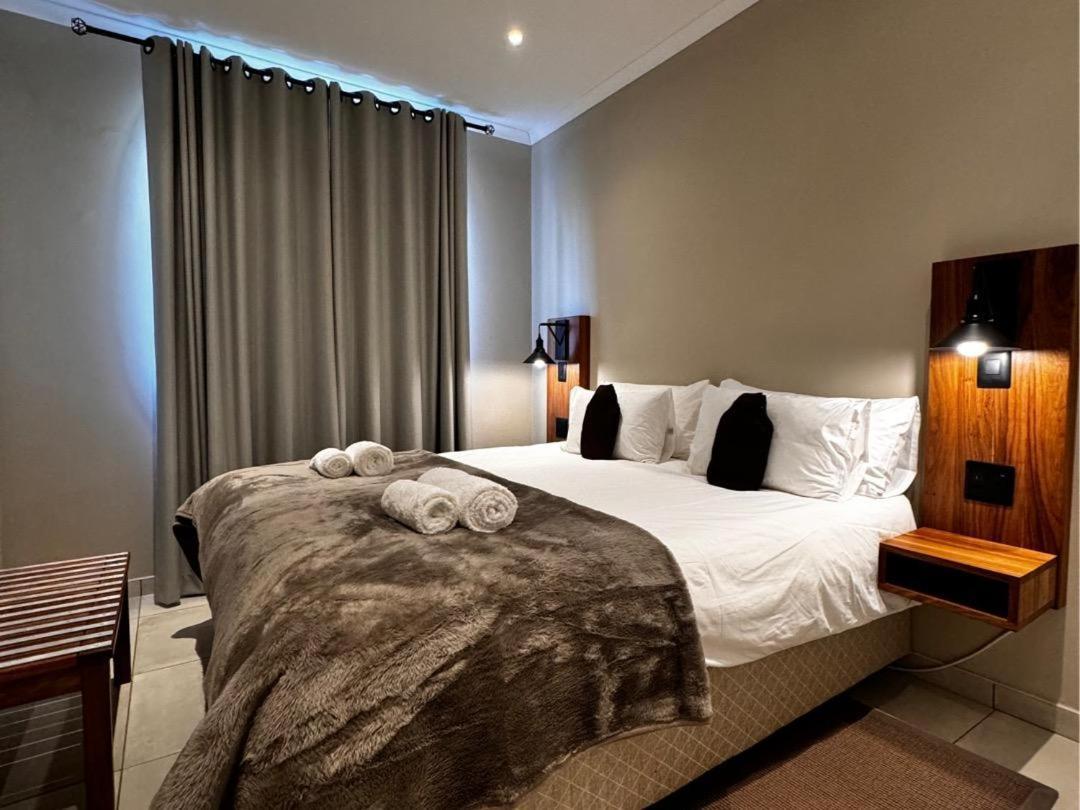 Flying Ostrich Guesthouse & Self-Catering Accommodation Mariental Bilik gambar