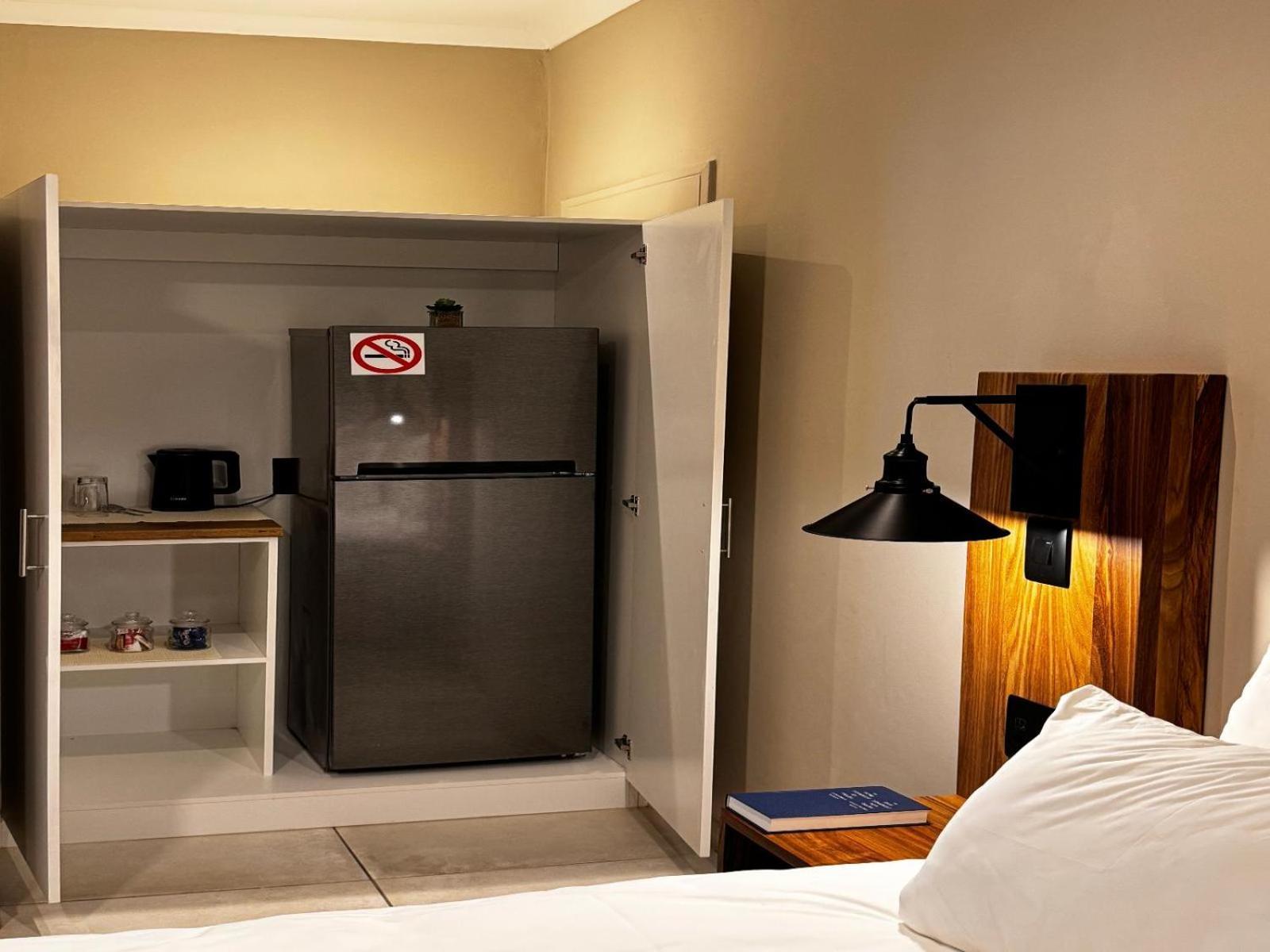 Flying Ostrich Guesthouse & Self-Catering Accommodation Mariental Bilik gambar