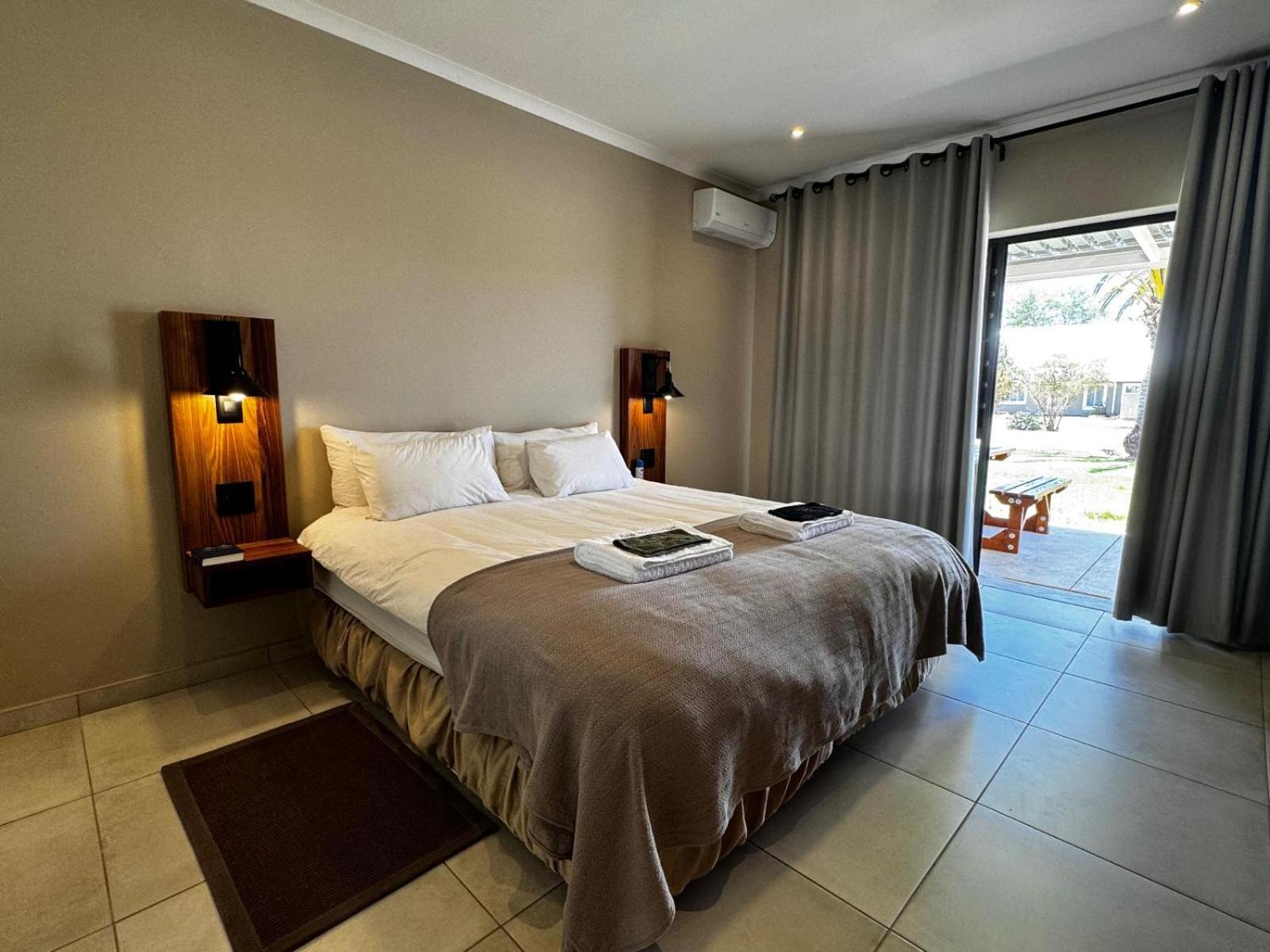 Flying Ostrich Guesthouse & Self-Catering Accommodation Mariental Bilik gambar