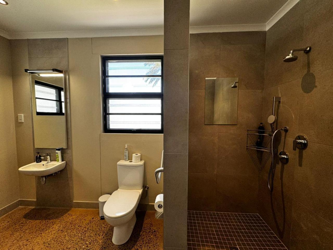 Flying Ostrich Guesthouse & Self-Catering Accommodation Mariental Luaran gambar